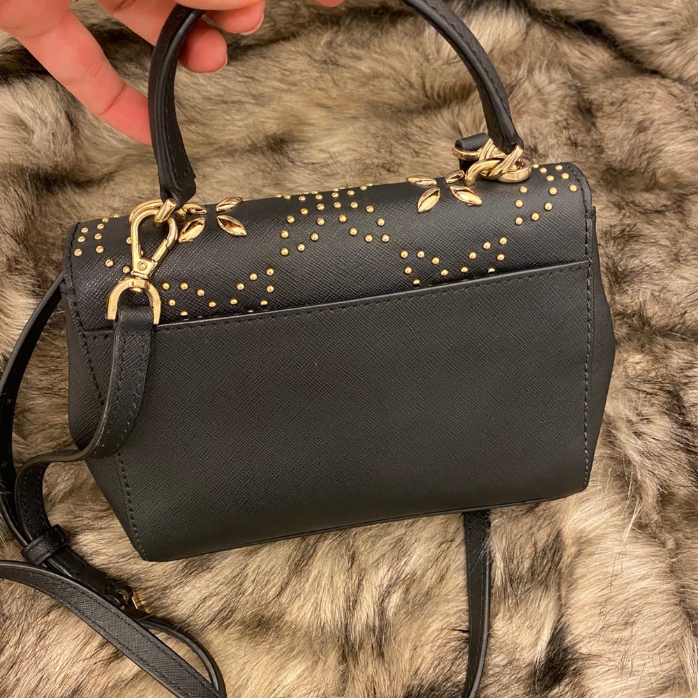 Michael Kors bag. - Picture 4 of 6